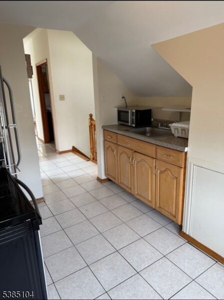 321 Stiles St in Elizabeth, NJ - Building Photo