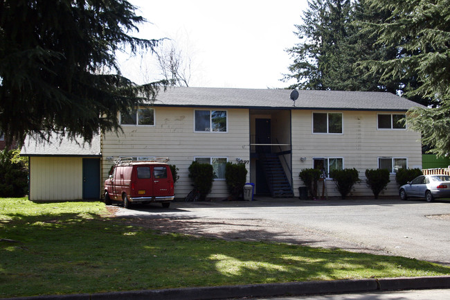 1297 S Ivy St in Cornelius, OR - Building Photo - Building Photo