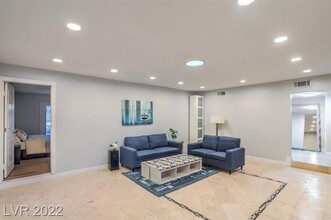 2505 Laurie Dr-Unit -Laurie Drive #A in Las Vegas, NV - Foto de edificio - Building Photo