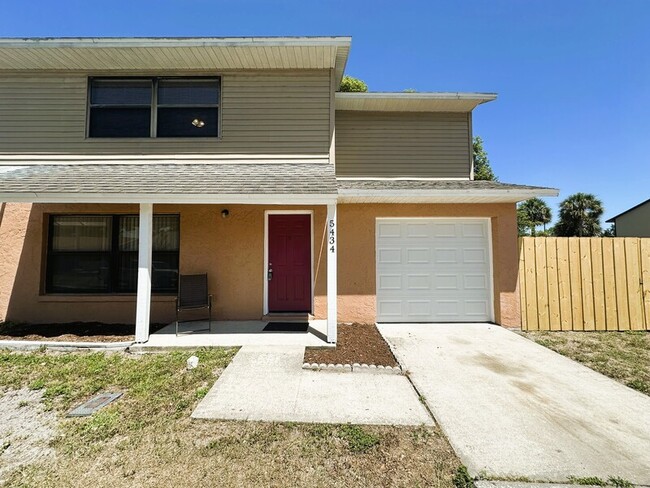 property at 5434 Decatur St