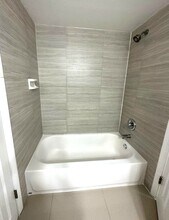 10111 W Sunrise Blvd in Plantation, FL - Building Photo - Building Photo