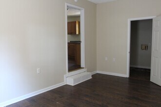 1403 Greenbrier Ct in Albany, GA - Building Photo - Building Photo