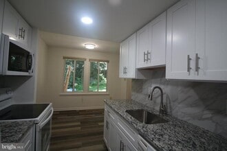 7843 Briardale Terrace in Rockville, MD - Building Photo - Building Photo