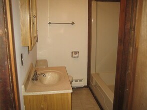 6 Pine St, Unit A in Phoenix, NY - Building Photo - Building Photo