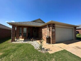 6921 95th St in Lubbock, TX - Building Photo