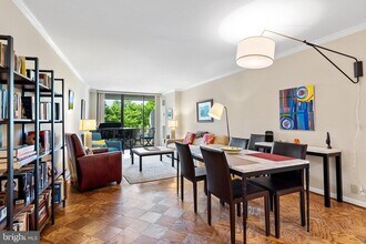 700 New Hampshire Ave NW in Washington, DC - Building Photo - Building Photo