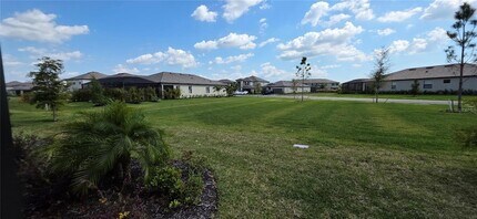15116 Oxford Grey Dr in Bradenton, FL - Building Photo - Building Photo