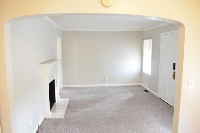 2774 Blount St in East Point, GA - Building Photo - Building Photo