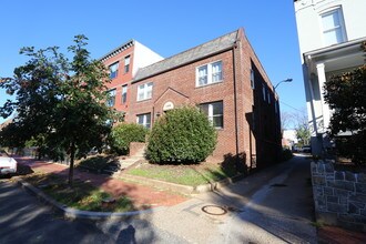1408 K St SE in Washington, DC - Building Photo - Building Photo