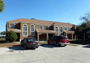 212 Majors Ln in Kissimmee, FL - Building Photo