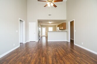 3048 Roscommon Dr in Murfreesboro, TN - Foto de edificio - Building Photo