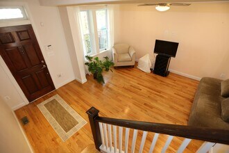 237 16th St SE in Washington, DC - Building Photo - Building Photo