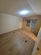 917 Austin St in Kingsland, TX - Building Photo - Building Photo