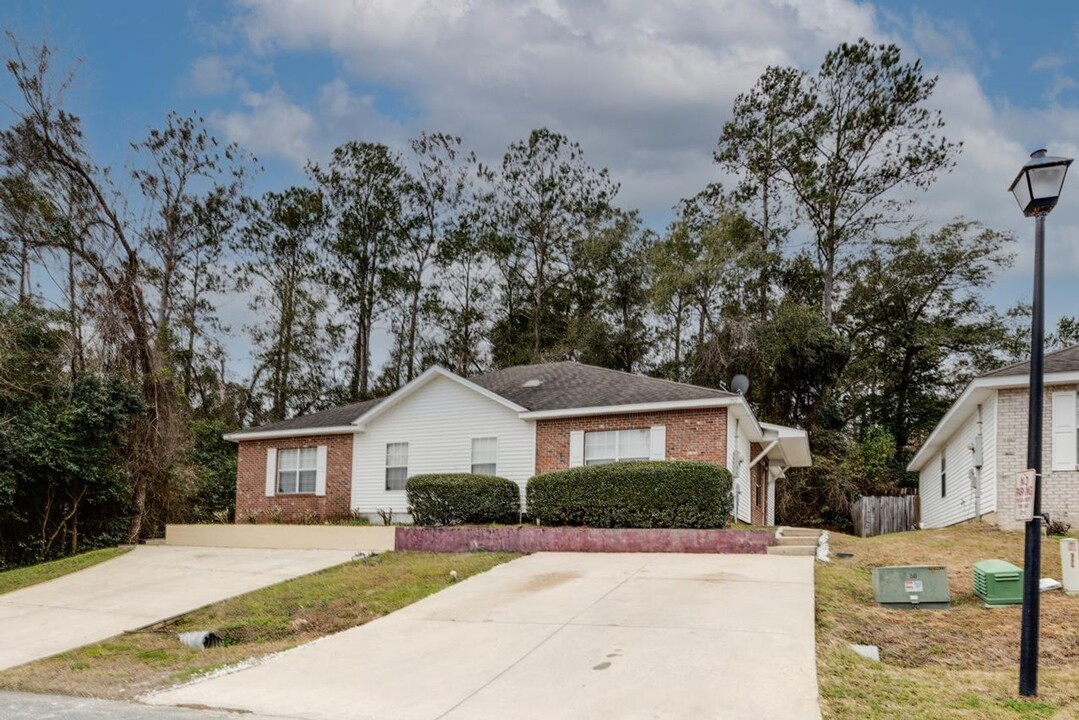 1712 Corey Wood Cir in Tallahassee, FL - Building Photo