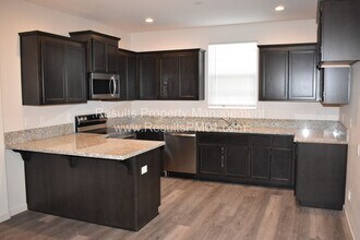 6762 Mangosteen Ln in Sacramento, CA - Building Photo - Building Photo