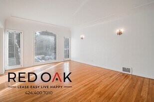 180 S Sycamore Ave in Los Angeles, CA - Building Photo