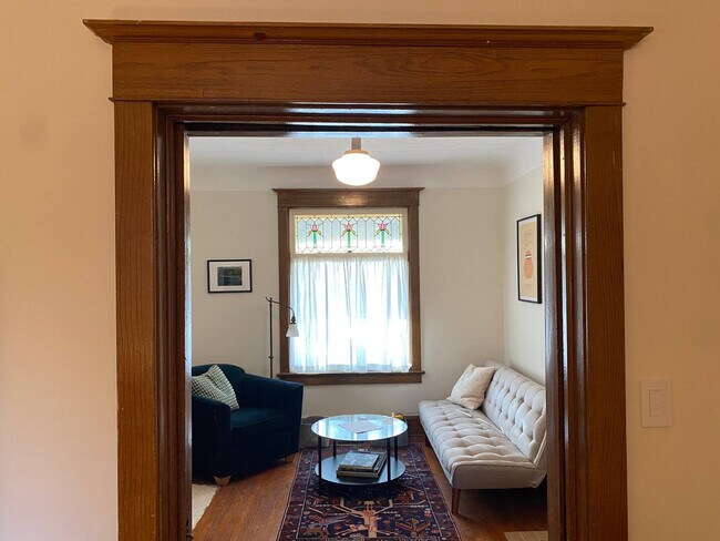 32 Fernbank Ave in Toronto, ON - Building Photo - Building Photo