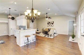 13117 Broughton Way in Austin, TX - Building Photo - Building Photo