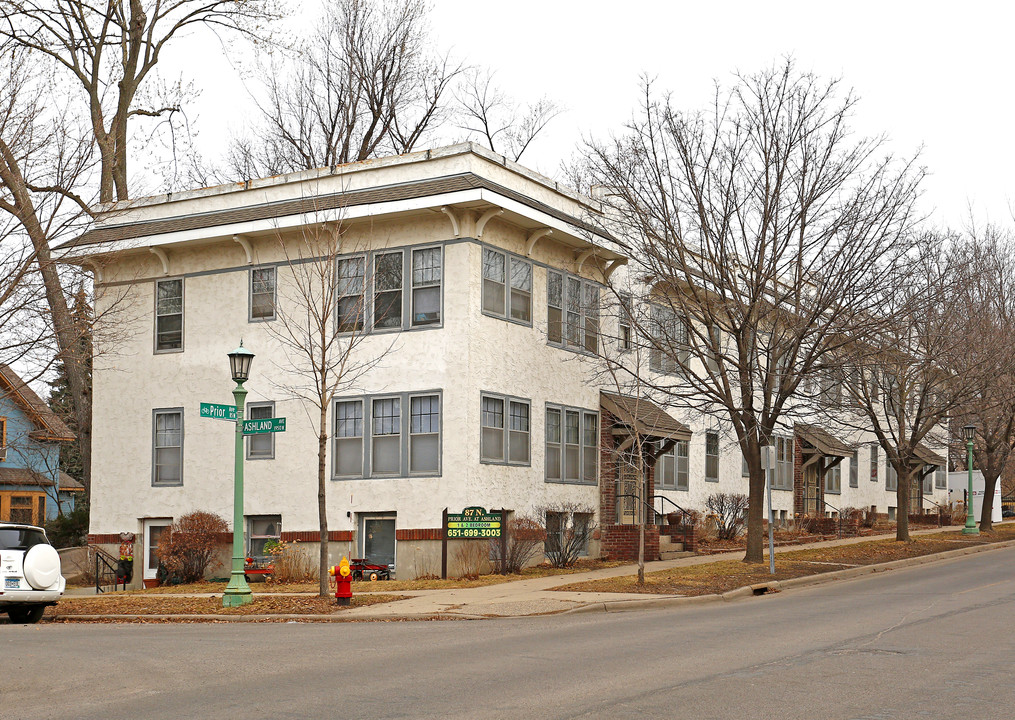 87 Prior Ave North in St. Paul, MN - Building Photo