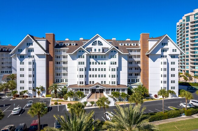 Cabana Club Condominium in Clearwater, FL - Building Photo - Building Photo