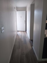 2541 Myrtle Ave, Unit C in Sanford, FL - Foto de edificio - Building Photo