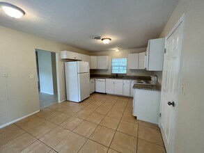 2441 Fifeshire Dr in Winter Park, FL - Building Photo - Building Photo