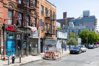 174 Delancey St in New York, NY - Foto de edificio - Building Photo