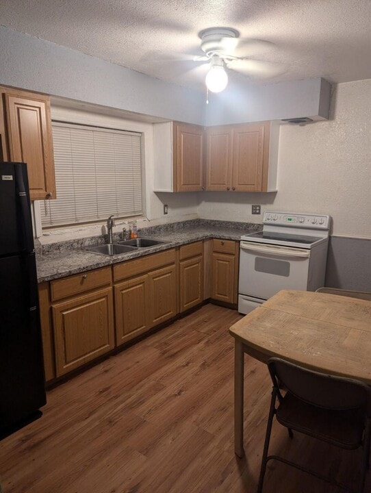1662 Drew St in Clearwater, FL - Building Photo