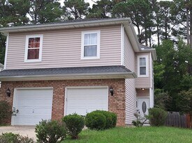 113 Brightwood Terrace in Yorktown, VA - Building Photo