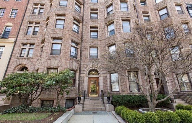 186 Commonwealth Ave, Unit b2 in Boston, MA - Foto de edificio - Building Photo