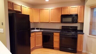 5604 Bridge in Cleveland, OH - Building Photo