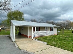 90 Tatham St in Andrews, NC - Building Photo - Building Photo