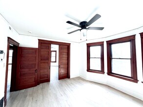 2239 Burnet Ave in Cincinnati, OH - Building Photo - Building Photo