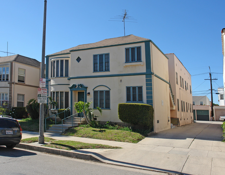 337 N Gardner St in Los Angeles, CA - Foto de edificio