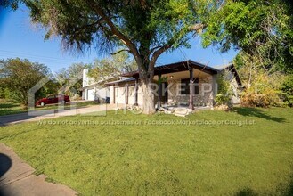 8500 Caspian Dr in Austin, TX - Building Photo - Building Photo