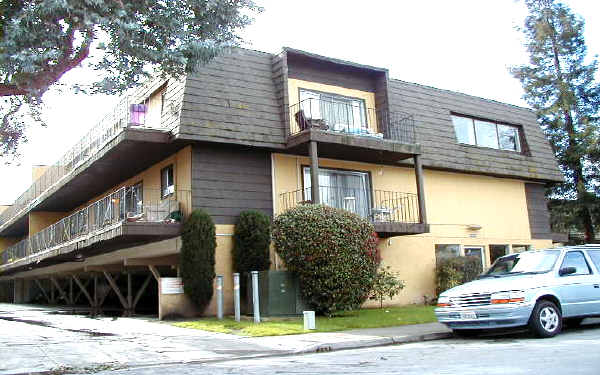 Gordon Square Apartments in Redwood City, CA - Building Photo - Building Photo