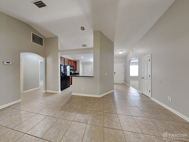 11896 Raindrop Rd in Jacksonville, FL - Building Photo - Building Photo