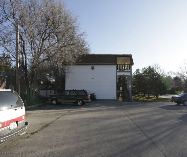 1020 N 35th St in Lincoln, NE - Building Photo - Building Photo