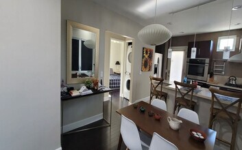 5256 W 123rd Pl in Hawthorne, CA - Foto de edificio - Building Photo