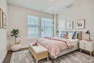 5041 York Park Ln in Charlotte, NC - Foto de edificio - Building Photo