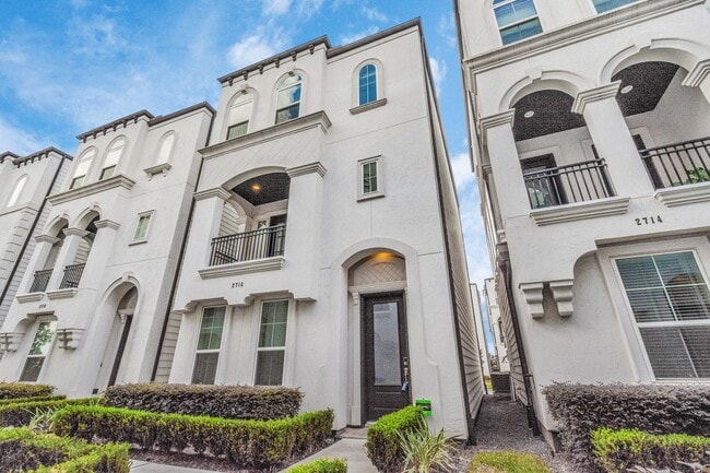 2716 Freund St in Houston, TX - Building Photo - Building Photo