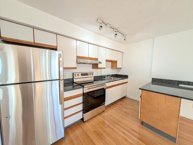 property at 10 Roberts St