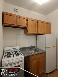 4630 N Paulina St, Unit 406 in Chicago, IL - Building Photo - Building Photo