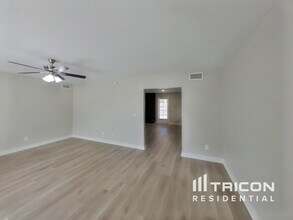 4228 W Diana Ave in Phoenix, AZ - Building Photo - Building Photo