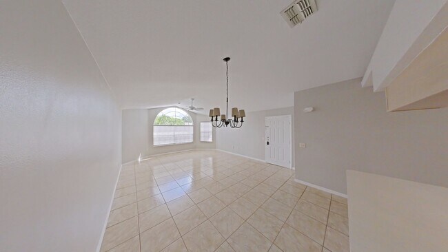 8702 Knightsbridge Ct in Kissimmee, FL - Building Photo - Building Photo
