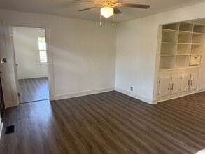102 Village Dr in Greeneville, TN - Building Photo - Building Photo