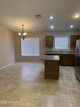 42563 W Hillman Dr in Maricopa, AZ - Building Photo - Building Photo