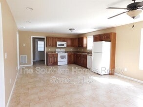 1931 Co Rd 561 in Athens, TN - Building Photo - Building Photo