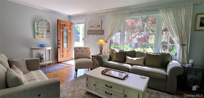 23 Violet Pl in Rhinebeck, NY - Building Photo - Building Photo