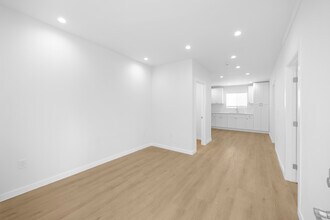 2210 Pine Ave, Unit 2211 Pine Ave in Long Beach, CA - Foto de edificio - Building Photo